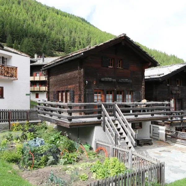 Chalet Heimeli, hotel v destinaci Saas-Fee