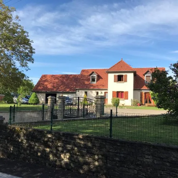 La Tour Carrée, hotel a Vriange