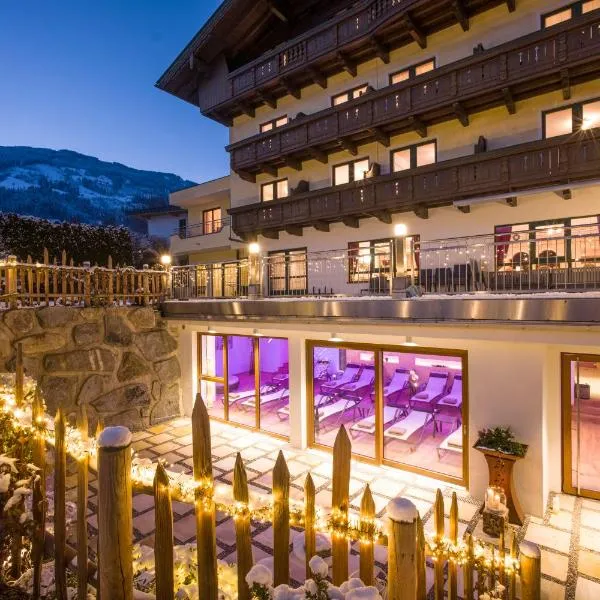 Hotel Landhaus Zillertal, отель в Фюгене