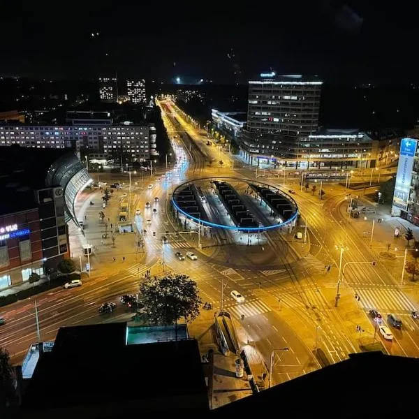 100m2 penthouse on top of the city 1000Mb/s, airc., hotel vo Vroclavi