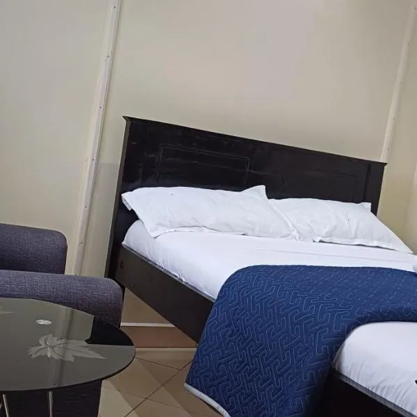 B&S Studio apartment, Voi Town, hotel in Voi