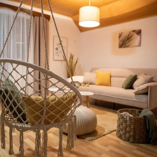 Hiška sončni hrib., hotel v destinaci Novo Mesto