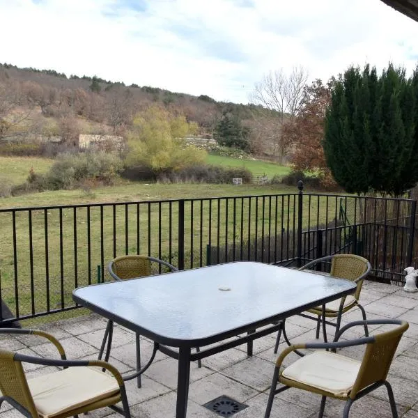 VUT PINARES DE SORIA, hotel in Molinos de Duero