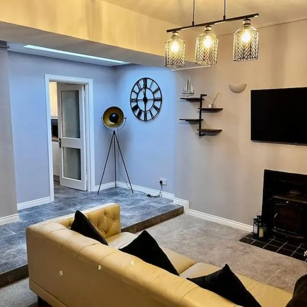 Cosy Seaside Cottage, hotel in Bangor