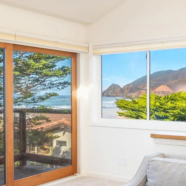 Oceanview Beach Home Walk to Beach Trails Food Family Activities, hotel in Montara