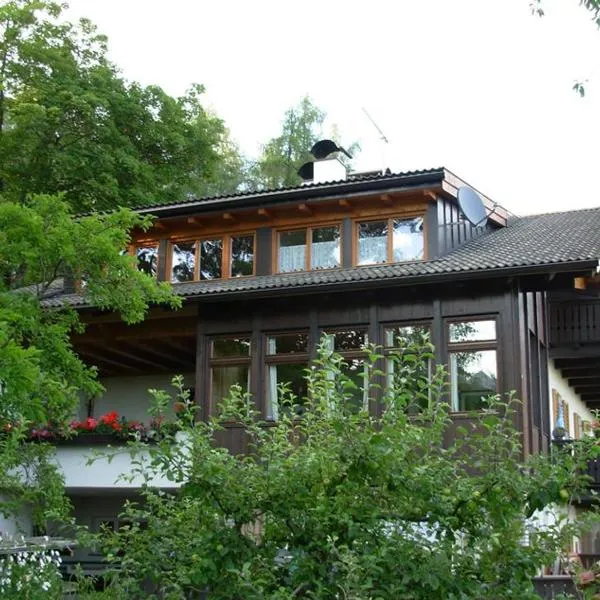 Apartment Lärchenheim, hotel v destinaci Soprabolzano