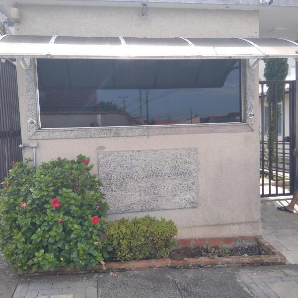 Apartamento bem localizado