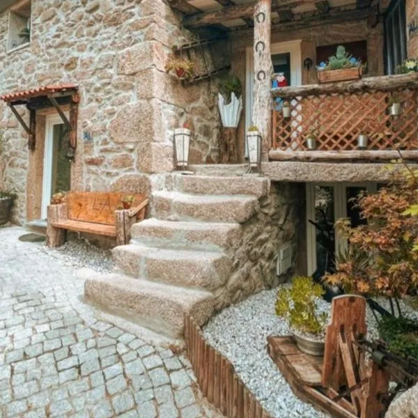 Casas do Lobo, hotel in Paraduça