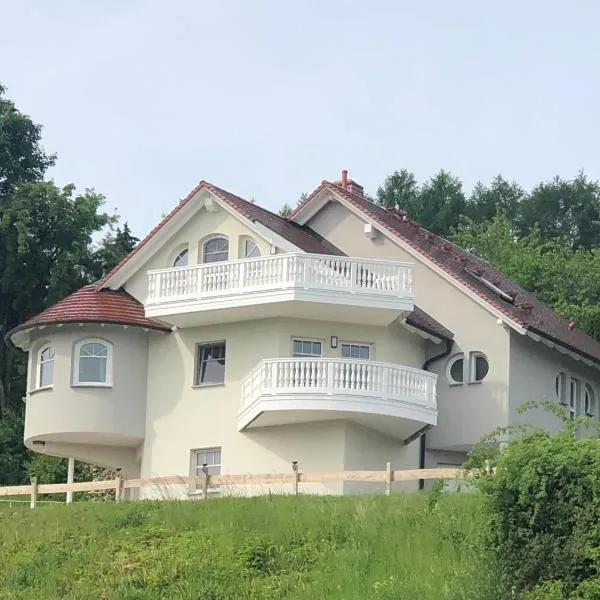 Ferienwohnung RhönPanorama DG, hotel v destinaci Kaltennordheim