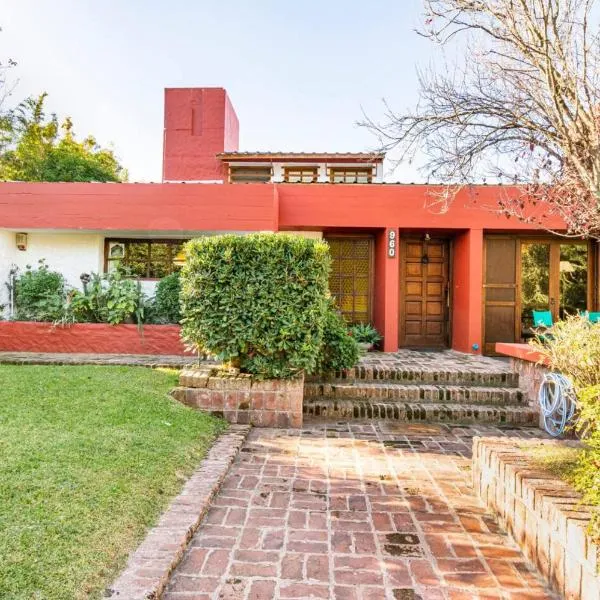 Habitación Privada en Casa de Familia, ξενοδοχείο σε Villa Gesell