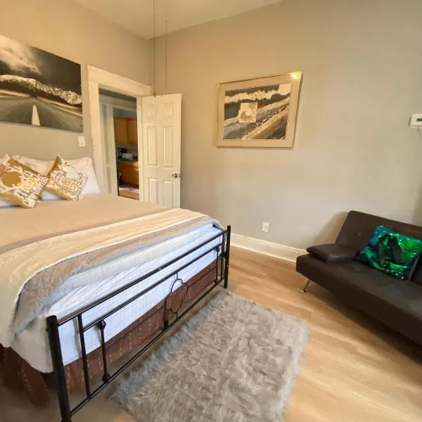 Charming and cozy apartment in New Jersey close to all the fun 10 minutes to NYC, hotel v destinaci West New York