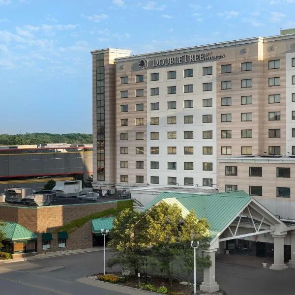 DoubleTree by Hilton Chicago O'Hare Airport-Rosemont, hotel in Rosemont