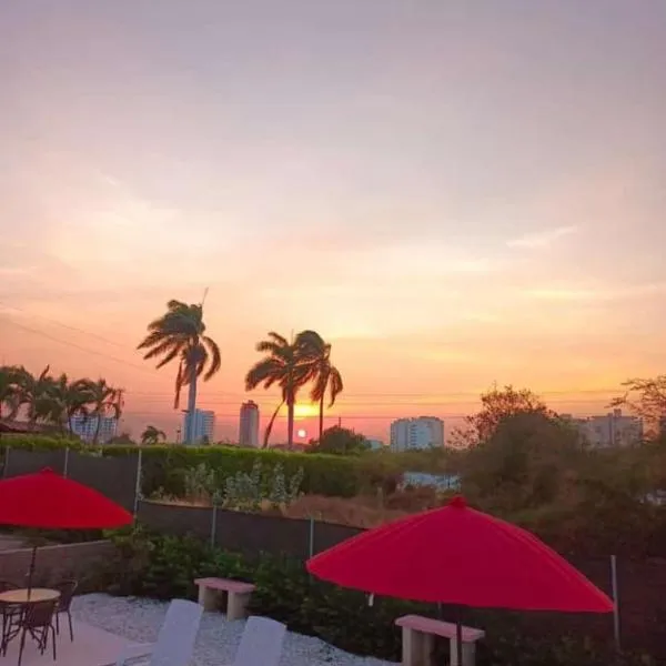 Hostal Mi Elvirula, hotel in Santa Marta