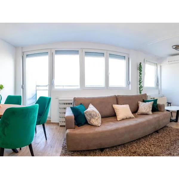 Sunny Nest Apartment, hotel in Fontana
