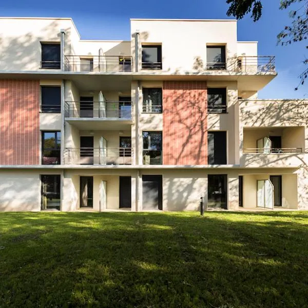 Zenao Appart'Hotel, hotel in Nevers