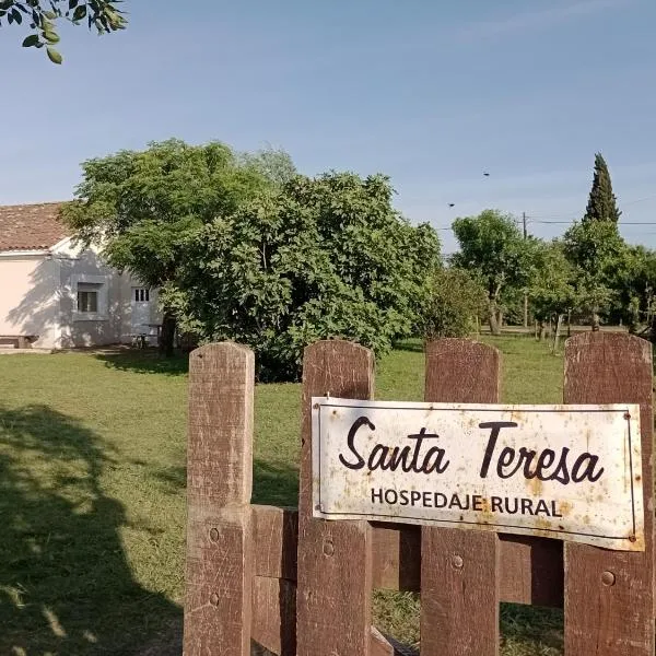 Santa Teresa, hospedaje rural, hotel a Roque Pérez
