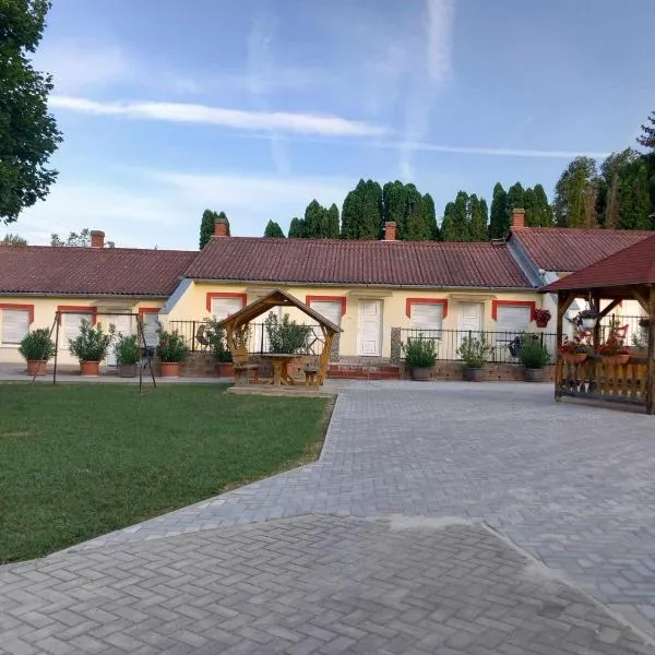 Siesta Üdülő, hotel in Igal