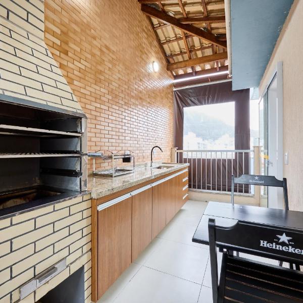 Apartamento com ar condicionado e churrasqueira a 100 metros da praia - 02 dormitórios - Edifício Água Viva - apto 28