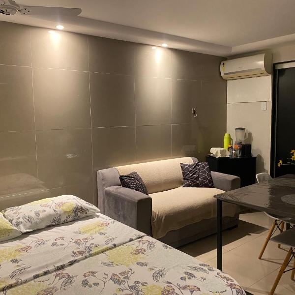 Flat Aju - Um jeitinho especial de se hospedar em Aracaju. Uma verdadeira suíte master todo mobiliado no capricho só para você. - Foto 2
