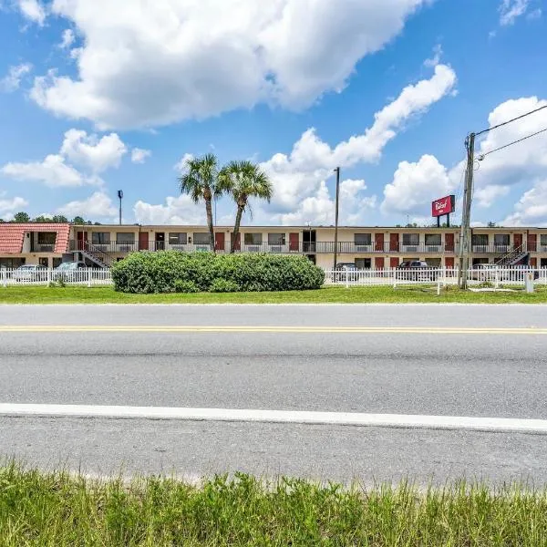 Red Roof Inn MacClenny, готель у місті Baldwin