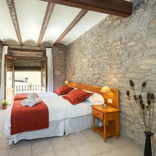 Hotel D` Ares, hotel in Villafranca del Cid