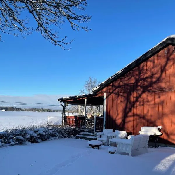 A countryside villa close to Uppsala!, hotel i Örsundsbro