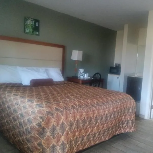 Maple leaf motel, hotel in Sherman
