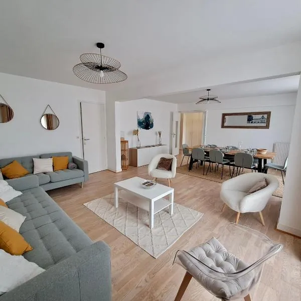 Very beautiful apartment right in the center, hotel v destinaci Versailles