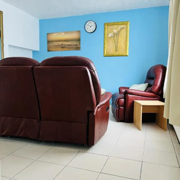 semi-detach, khách sạn ở Saint Helens