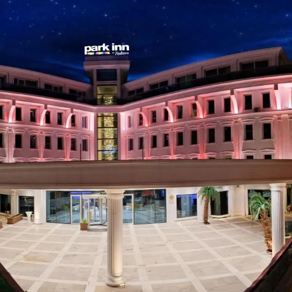 Park Inn by Radisson Ankara Cankaya, hotell i Golbası