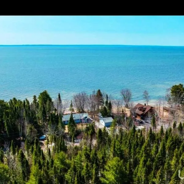 Lakefront Serenity, hotel in Eagle River