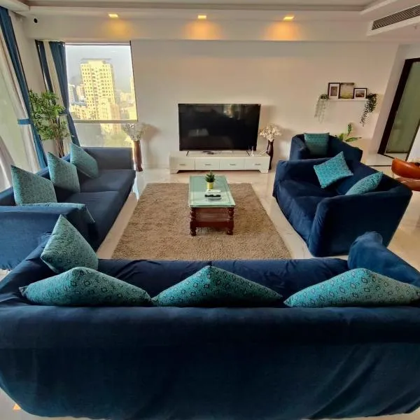Premium Apartment in Hiranandani Powai by Maxxvalue - Chitranjan, hotel v Bombaji