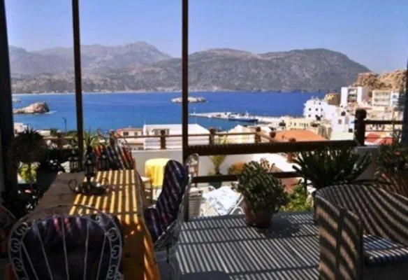 Odyssey Hotel Apartments, hotell i Karpathos