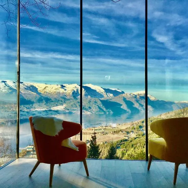 Engeset Trehytter, hotel in Vereide