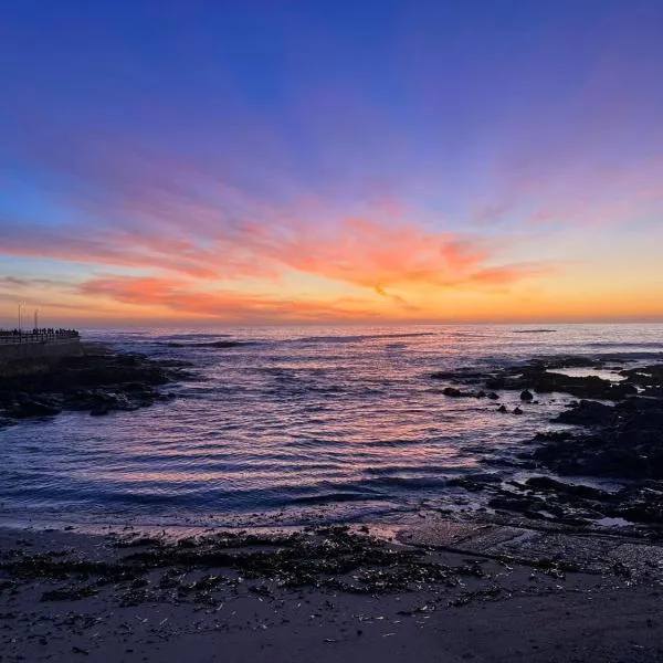 Sunset Retreat at Bay Point, khách sạn ở Cape Town