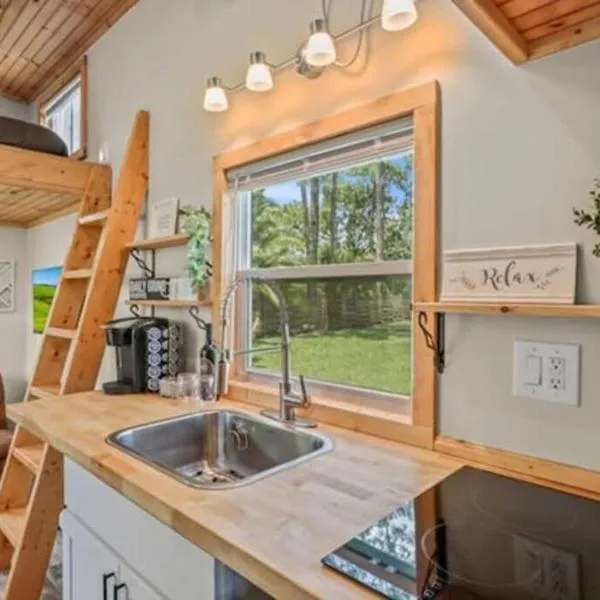 Summer Tiny House, hotel in Royal Palm Beach