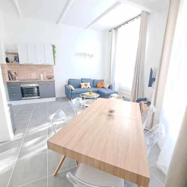 Appartement lumineux , Carpentras centre、カルパントラのホテル