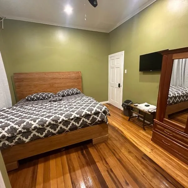Hollywood Guesthouse, hotel in Georgetown