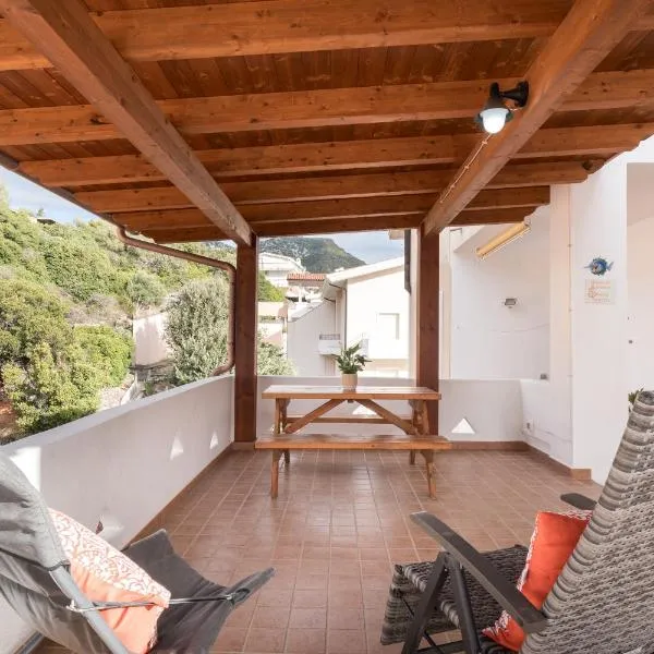 Holiday vista Montagna, hotel in Cala Gonone