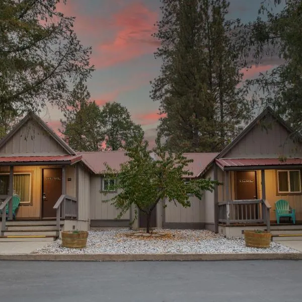 Buck Meadows Lodge, hotel di Groveland