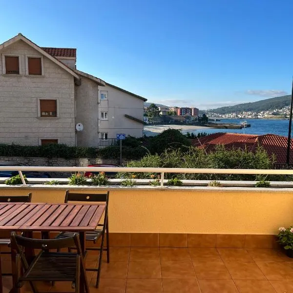 Apartamento Playa Blanca, hotel v destinácii Corcubión