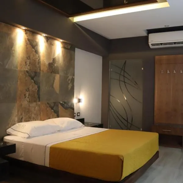 Hotel Myst., hotel em Monterrey