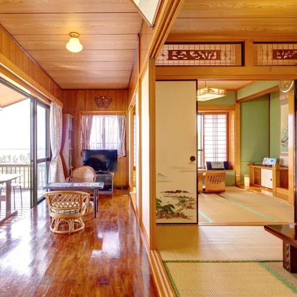 Takashi House, hotel a Nanjo