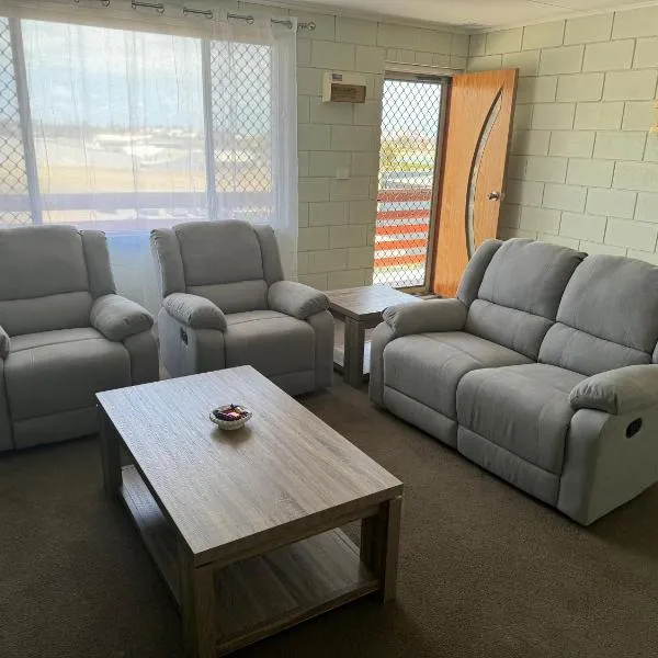 Harbour View 49 Urch Street Unit 1, hotel in Geraldton