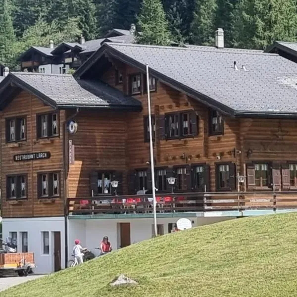 B&B Pension Lärch, hotel v destinaci Obergesteln