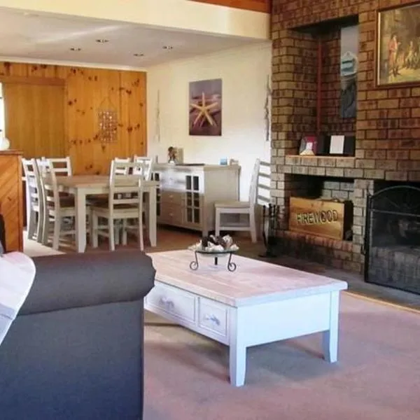 The Retreat on Matthew, hotel in Batehaven