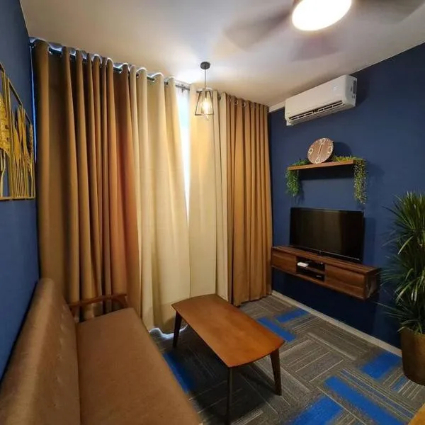 Luxury Tangerine Suites KLIA, hotel in Sepang