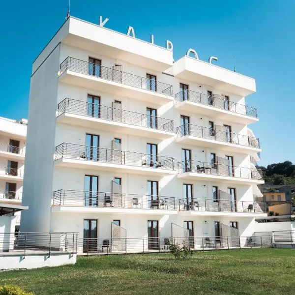 Kairos Hotel, hotel v destinaci Pianura