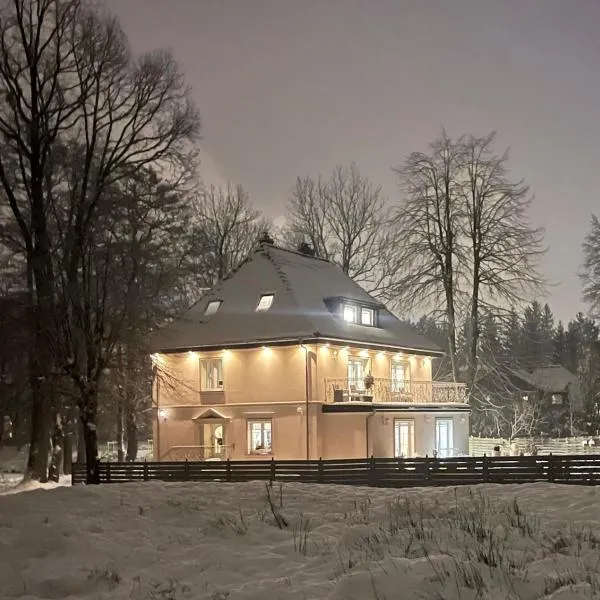 Villa Śnieżka, hotel di Kowary