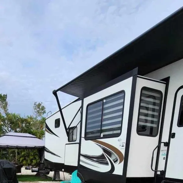 So "Time to Wander" Pet friendly and free early check-in!, hotel v destinaci Fort Myers
